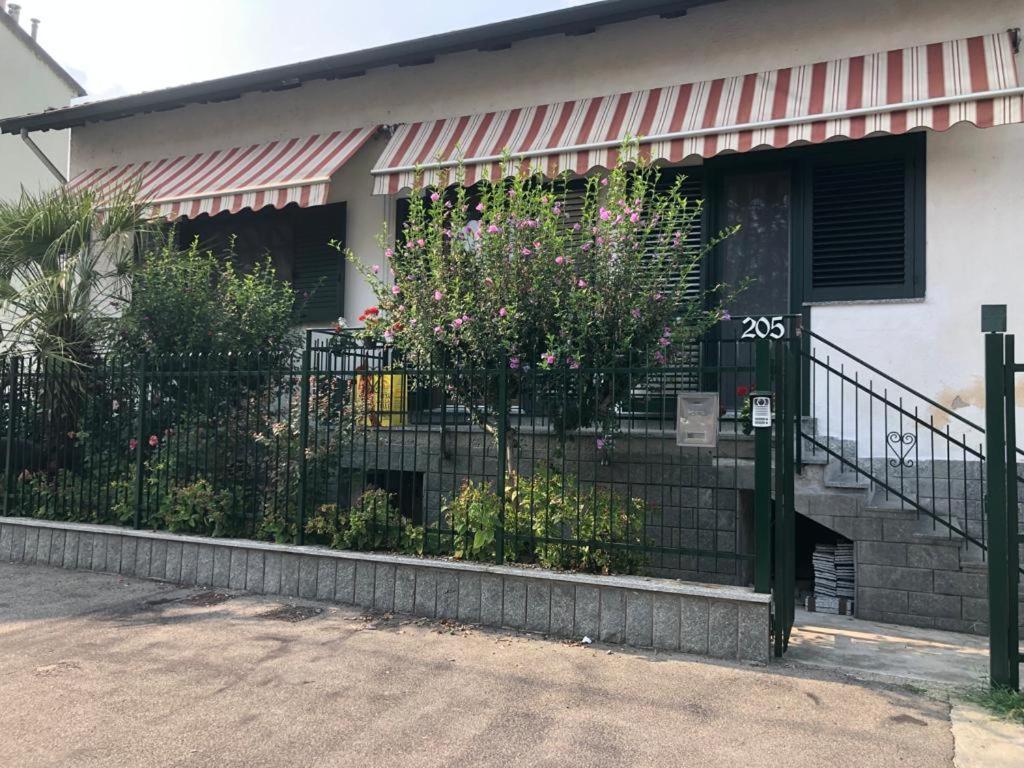 Stanze Private In Villa 都灵 外观 照片